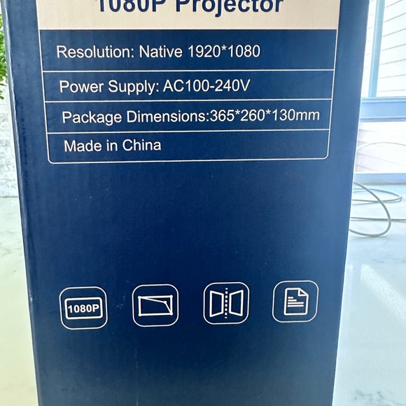 NEW 1080P Video Projector & Portable Projector Screen - Picture 2 of 3